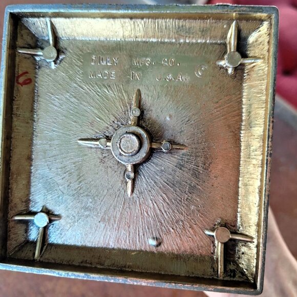 Gorgeous Vintage Dilly MFG Ornate Metal Candle Holder with Marble Base - Picture 13 of 13